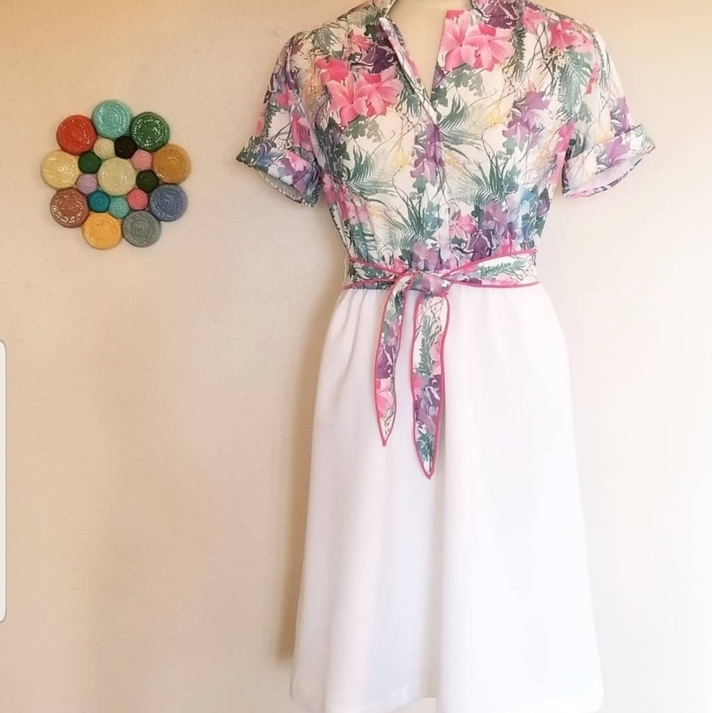 Vintage Hawaiian Print Belted Dress